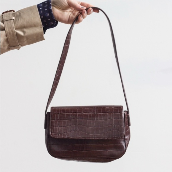 Liz & Co Elegant Brown Crocodile-Embossed Shoulder Bag - Picture 1 of 4